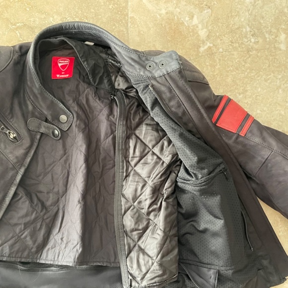 Original Ducati Pelle Lady C2 leather jacket by Dainese SIZE 42 58% off!!! - Picture 12 of 13